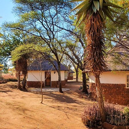 Lagai Roi Guesthouse Boshoek ภายนอก รูปภาพ