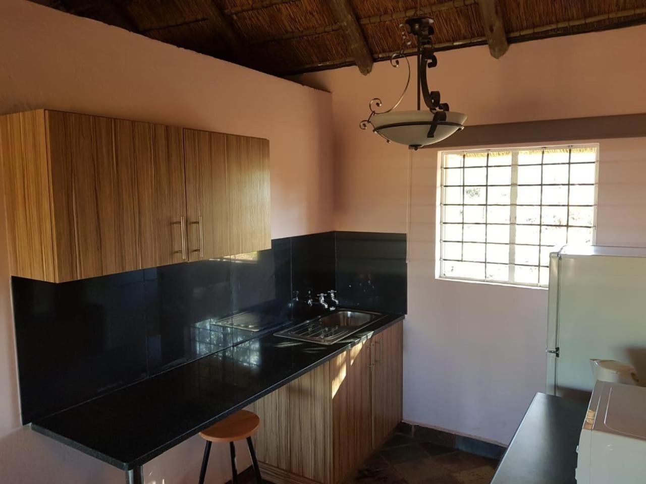 Lagai Roi Guesthouse Boshoek ห้อง รูปภาพ